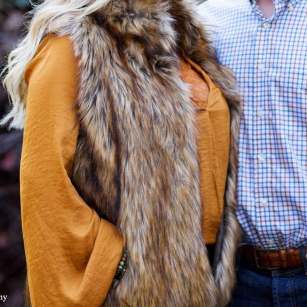 BB Dakota fur vest